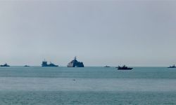 الحرس الثوري الإيراني يكشف عن صاروخ كروز البحري